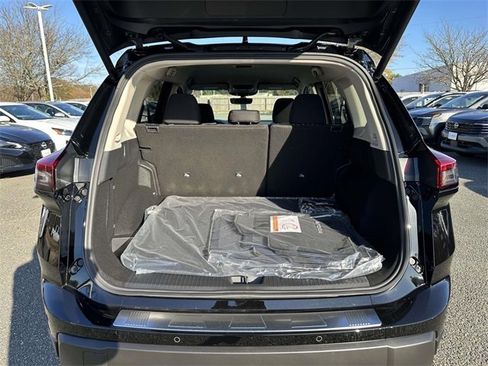 New 2026 Nissan Rogue SV image 12