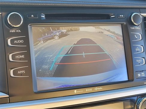 Used 2017 Toyota Highlander XLE image 23