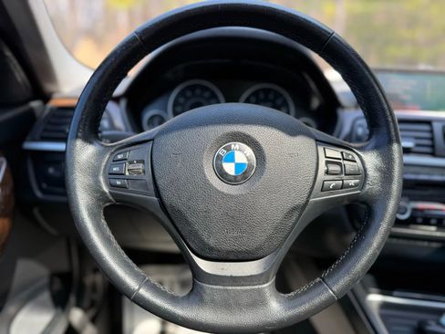 Used 2015 BMW 320i Sedan image 26