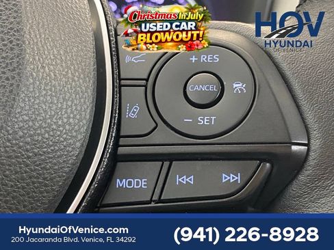 Used 2021 Toyota RAV4 XLE Premium FWD image 26