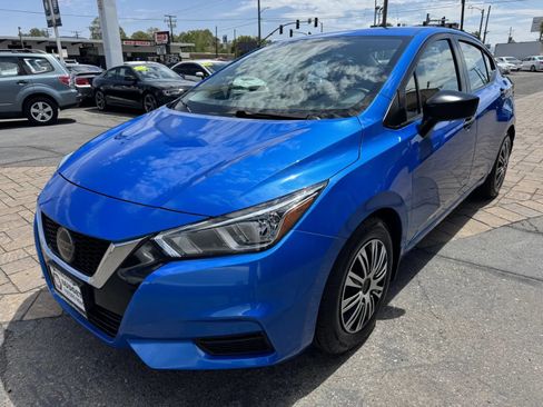 Used 2020 Nissan Versa S FWD image 6