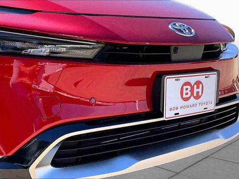 Used 2026 Toyota Prius Plug-In Hybrid w/ Limited Premium Package FWD image 28