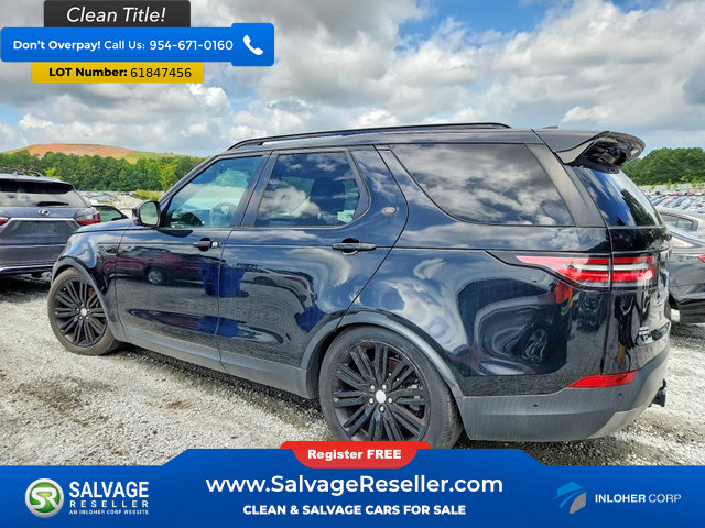 Used 2017 Land Rover Discovery First Edition AWD/4WD image 3