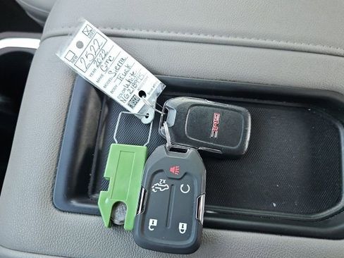 Used 2022 GMC Sierra 1500 SLT w/ SLT Premium Plus Package image 54