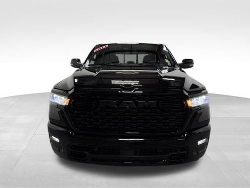 New 2026 RAM 1500 4x4 Crew Cab image 3