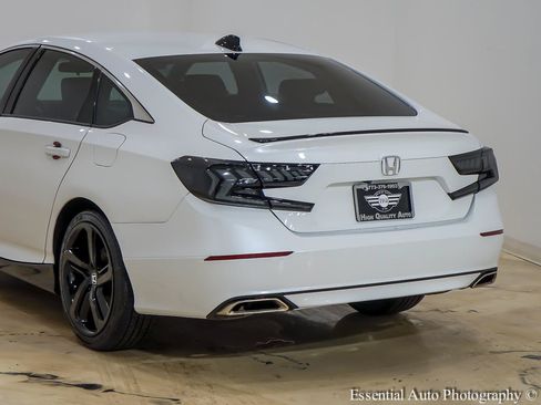 Used 2021 Honda Accord Sport image 9
