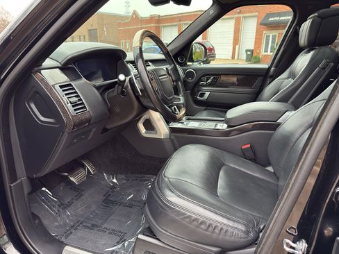 Used 2018 Land Rover Range Rover Long Wheelbase Autobiography image 13
