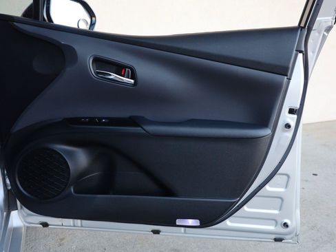 Used 2017 Toyota Prius Two FWD image 22