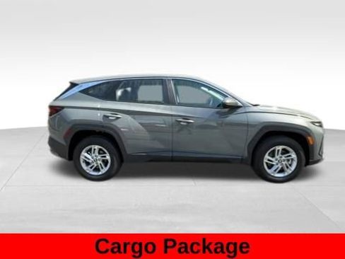 Used 2025 Hyundai Tucson SE AWD/4WD image 10