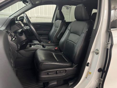 Used 2020 Honda Pilot Touring image 4