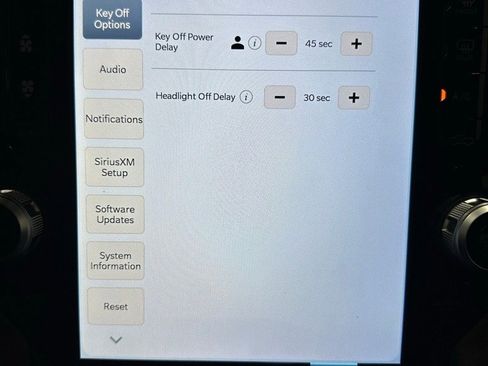 Used 2024 RAM 2500 Laramie image 32