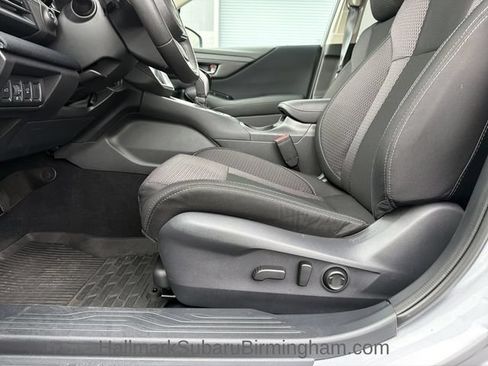 Certified 2025 Subaru Outback Premium w/ Popular Package #1 AWD/4WD image 13