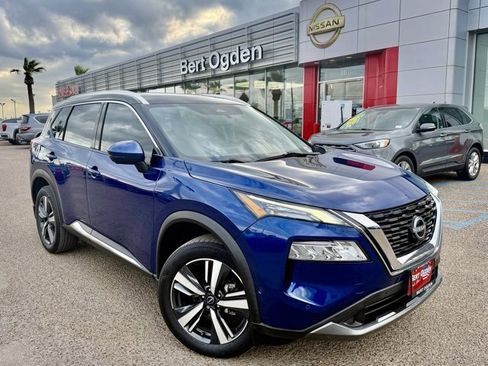 Certified 2023 Nissan Rogue SL w/ SL Premium Package image 1