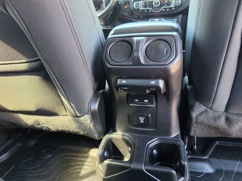 Used 2020 Jeep Gladiator Sport w/ Quick Order Package 24S AWD/4WD image 17