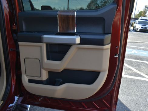 Used 2015 Ford F150 Lariat w/ Equipment Group 502A Luxury image 35