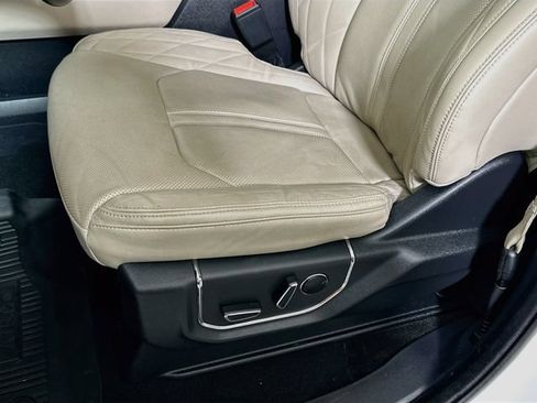 Used 2023 Ford Expedition Max Platinum AWD/4WD image 26