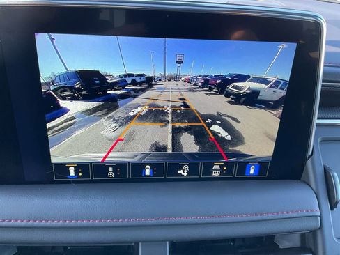 Used 2024 Chevrolet Suburban RST w/ Luxury Package image 20