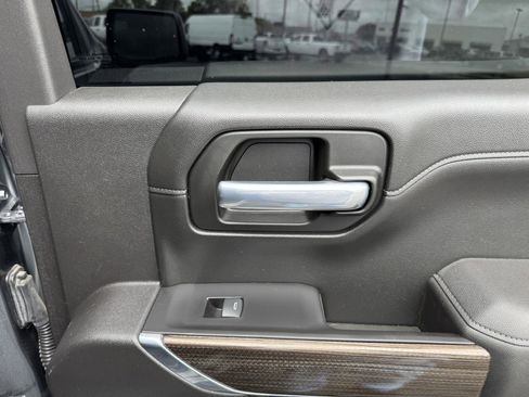 Used 2021 Chevrolet Silverado 1500 RST w/ Texas Edition Plus AWD/4WD image 34