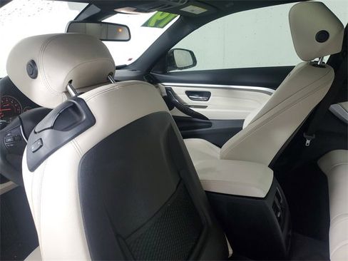 Used 2019 BMW 430i Coupe w/ Convenience Package image 10