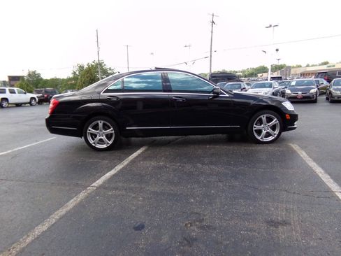 Used 2013 Mercedes-Benz S 550 4MATIC image 6