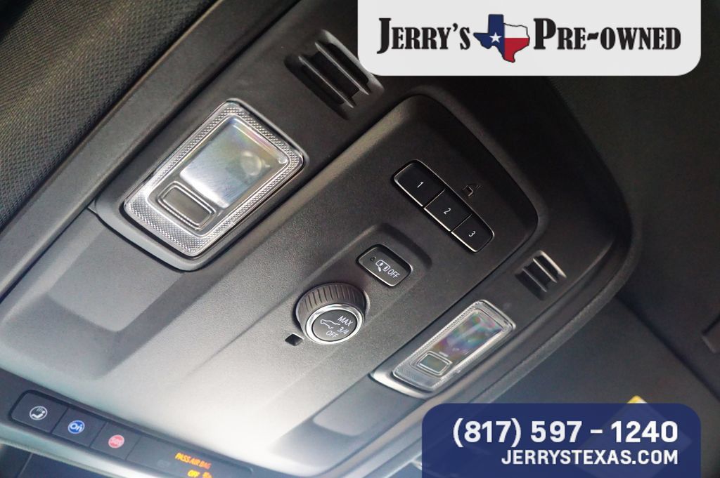 Used 2021 GMC Yukon SLT AWD/4WD image 14