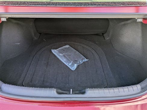 Used 2024 Hyundai Elantra SEL image 29