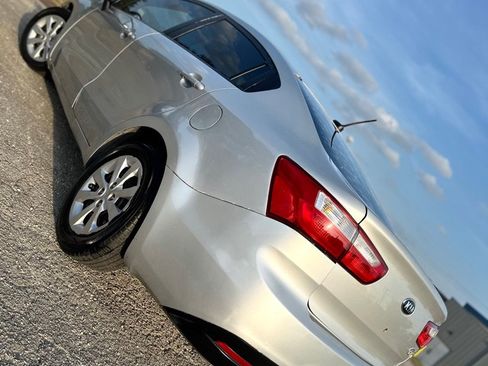 Used 2014 Kia Rio LX FWD image 14