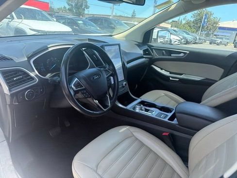 Used 2021 Ford Edge SEL AWD/4WD image 9