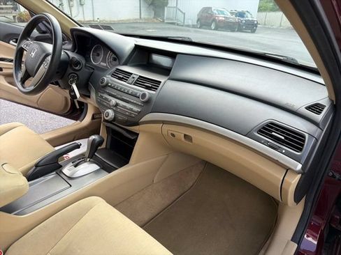 Used 2011 Honda Accord LX image 23