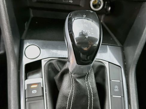 Used 2023 Volkswagen Tiguan S FWD image 23