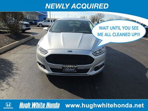 Used 2016 Ford Fusion SE image 1