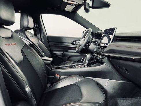 Used 2023 Jeep Compass Trailhawk image 18