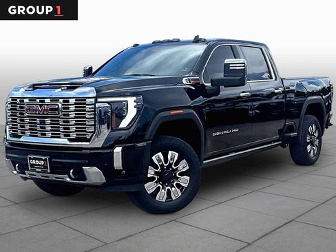 Used 2024 GMC Sierra 2500 Denali w/ Denali Reserve Package AWD/4WD image 1