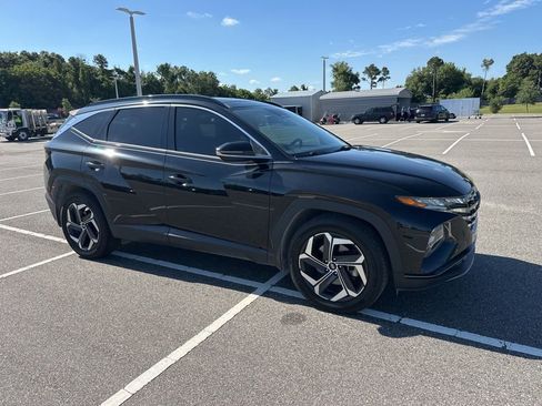 Used 2022 Hyundai Tucson Limited FWD image 2