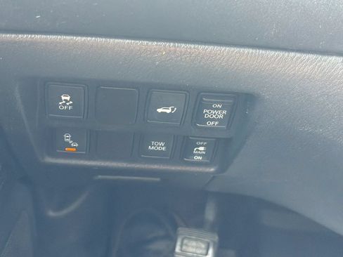 Used 2015 Nissan Pathfinder SL w/ SL Premium Package FWD image 26