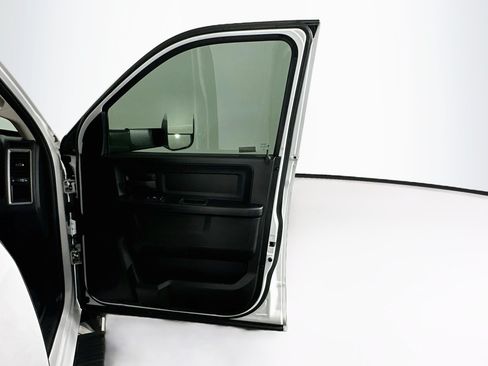 Used 2017 RAM 1500 Tradesman w/ Popular Equipment Group RWD image 29