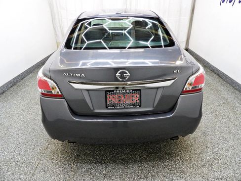 Used 2015 Nissan Altima 2.5 SL w/ Moonroof Package image 5