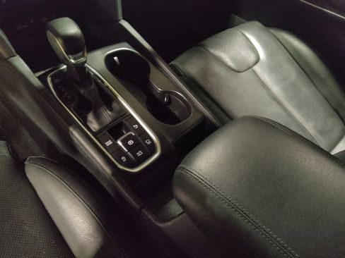 Used 2020 Hyundai Santa Fe Limited image 26