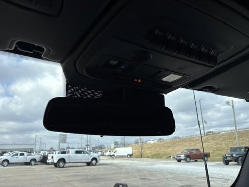 Used 2022 Ford Bronco Wildtrak image 39