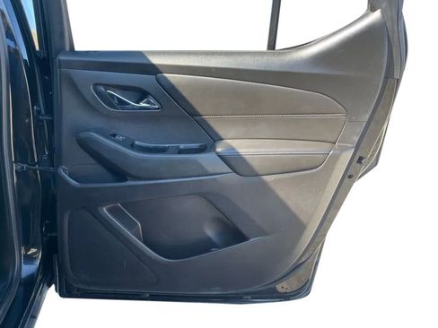 Used 2019 Chevrolet Traverse RS w/ LPO, Floor Liner Package AWD/4WD image 19