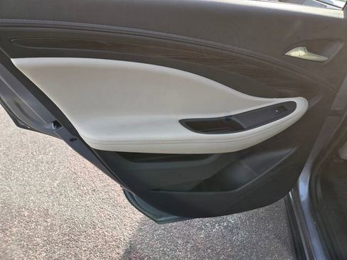 Used 2020 Buick Envision Preferred image 50