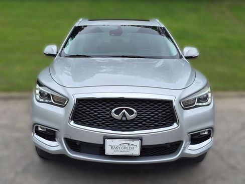 Used 2019 INFINITI QX60 Luxe w/ Essential Package FWD image 2
