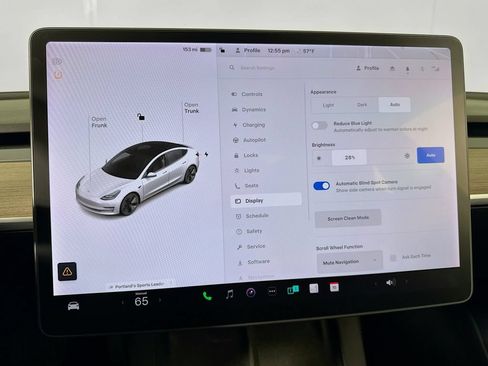 Used 2022 Tesla Model 3 Long Range AWD/4WD image 34