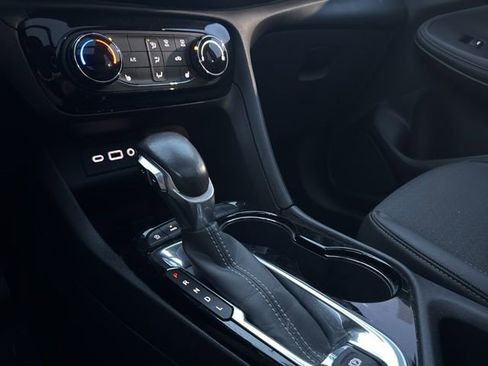 Used 2020 Buick Encore GX Preferred w/ Sport Touring Package image 16