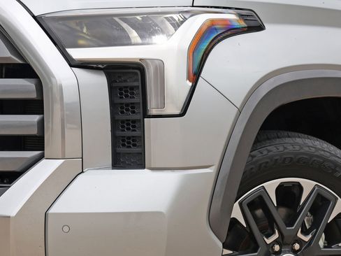 Used 2023 Toyota Tundra Limited w/ Power Package image 11