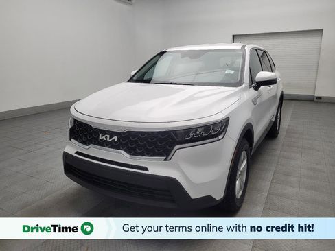 Used 2023 Kia Sorento LX image 1