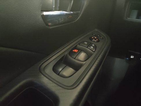 Used 2024 Nissan Versa SV FWD image 27