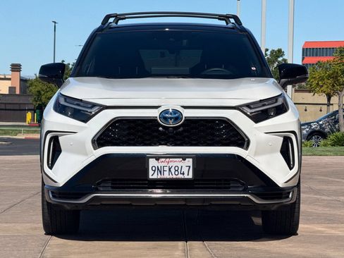 Used 2024 Toyota RAV4 XSE w/ Premium Package AWD/4WD image 10