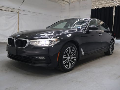 Used 2018 BMW 540i RWD image 3