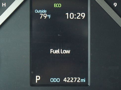 Used 2025 Toyota Tundra SR5 AWD/4WD image 4